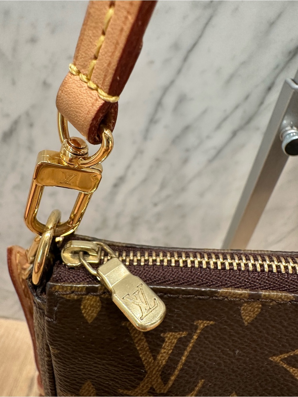 Louis Vuitton Monogram Pochette with additional Crossbody strap - Picture 15 of 16